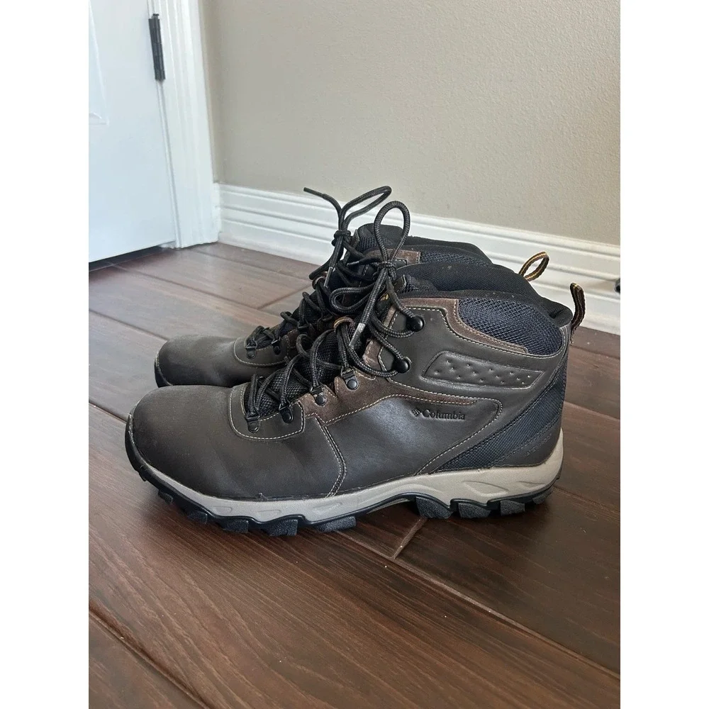Columbia Newton Ridge Plus II Waterproof Hiking Boots Mens 17 Brown BM3970-232